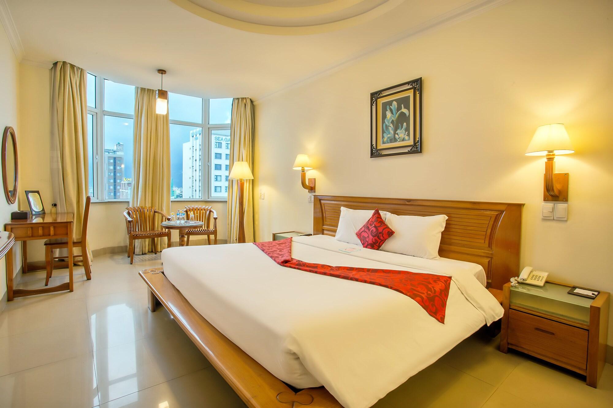 Golden Sea Hotel Da Nang Buitenkant foto
